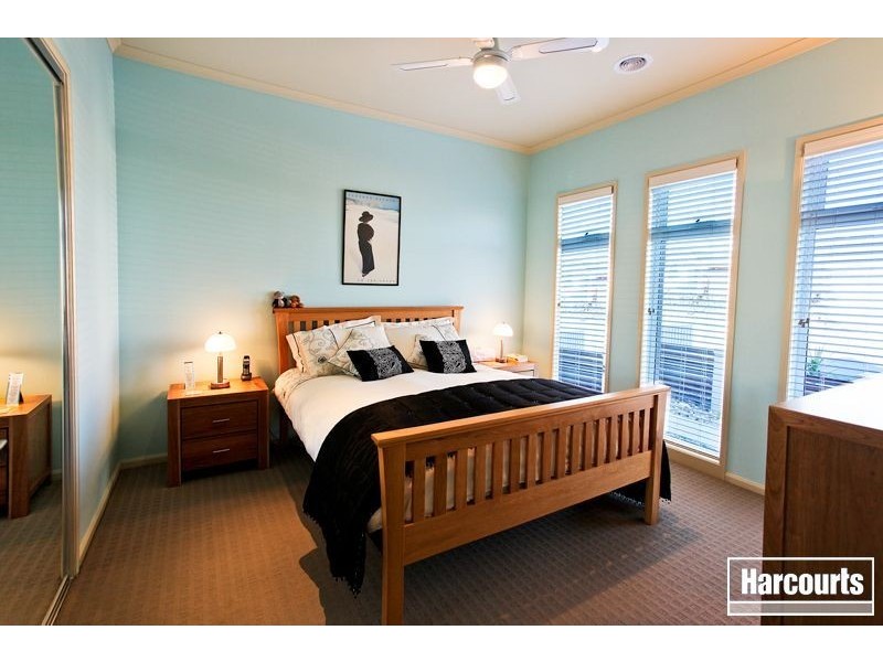 24 Eventide Rise, Pakenham VIC 3810