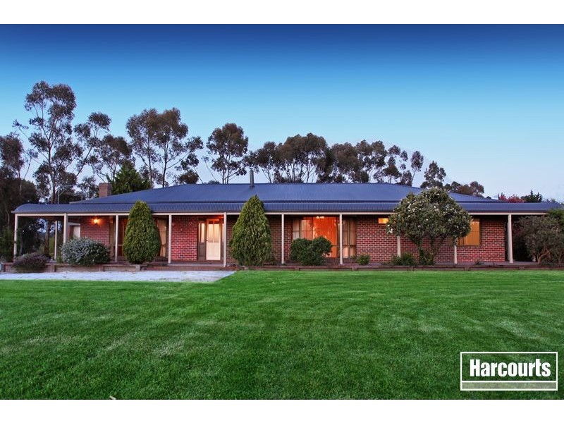 30 McInness Road, Tynong North VIC 3813