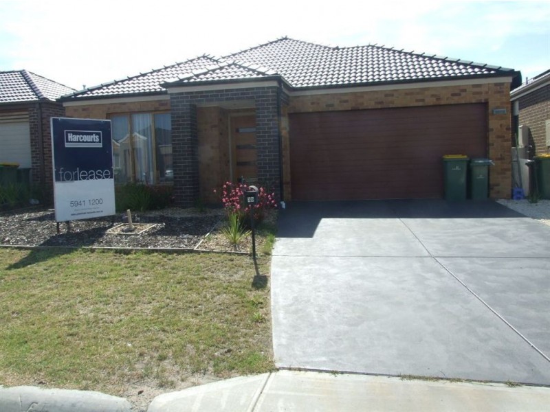 39 Cohens Way, Pakenham VIC 3810