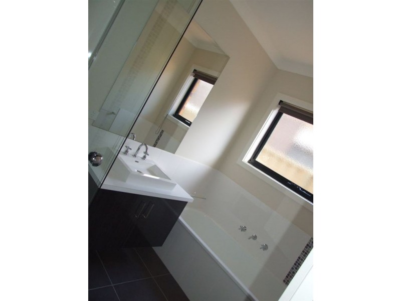 39 Cohens Way, Pakenham VIC 3810