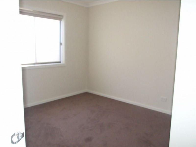 39 Cohens Way, Pakenham VIC 3810