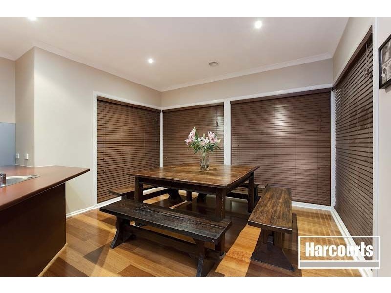 2 Henry Lawson Drive, Pakenham VIC 3810