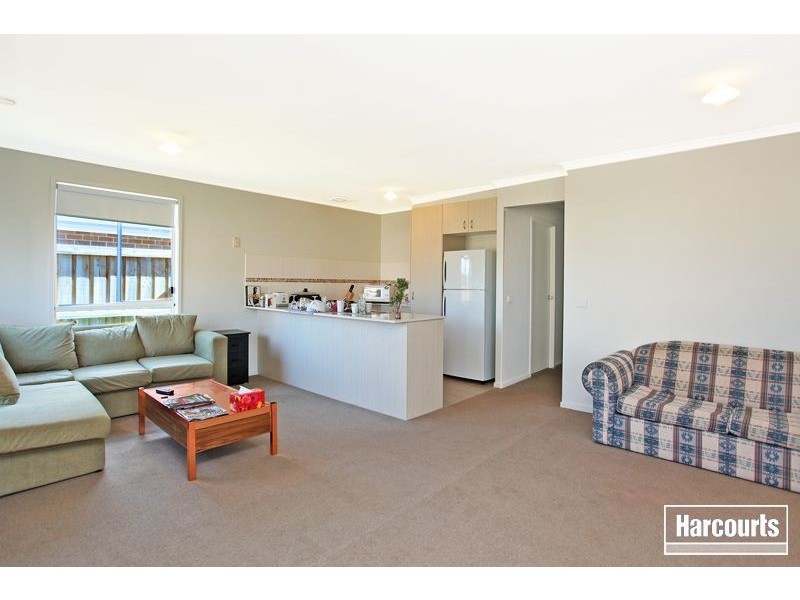 28 Kimberley Grove, Pakenham VIC 3810