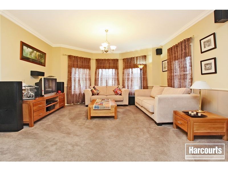 21 Banjo Paterson Drive, Pakenham VIC 3810