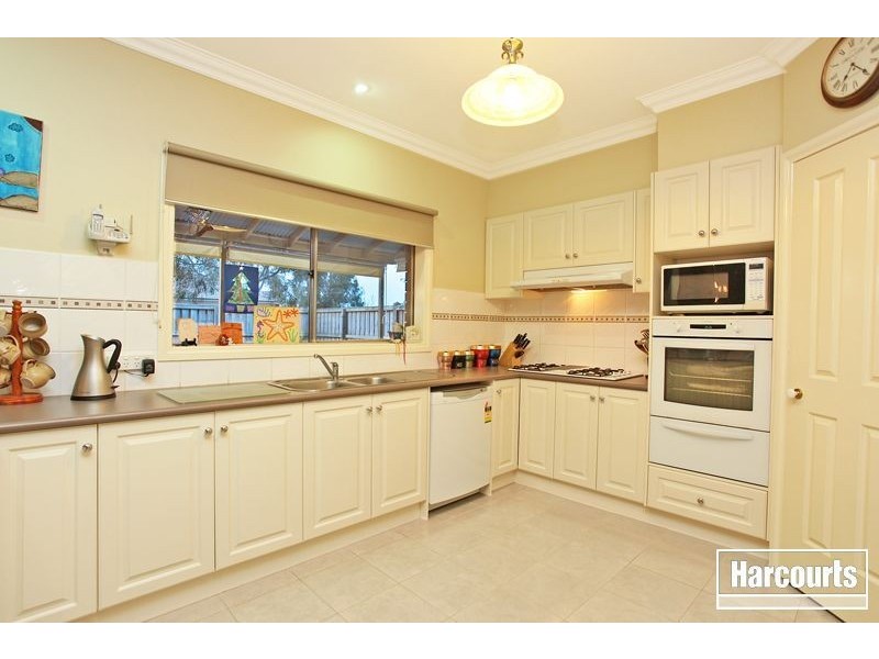 21 Banjo Paterson Drive, Pakenham VIC 3810