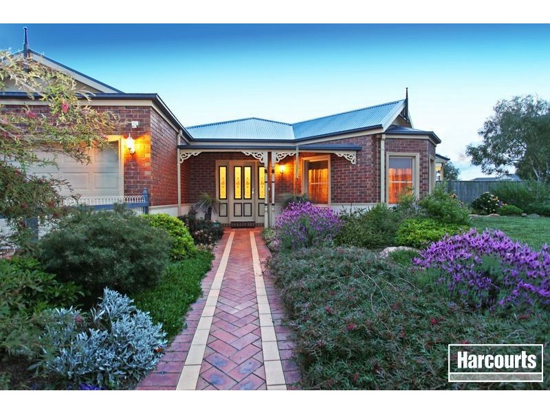 21 Banjo Paterson Drive, Pakenham VIC 3810