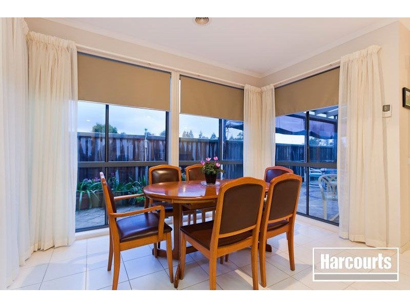 26 Honeysuckle Close, Pakenham VIC 3810