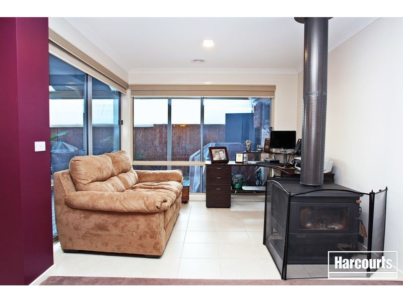 35 Gallery Way, Pakenham VIC 3810