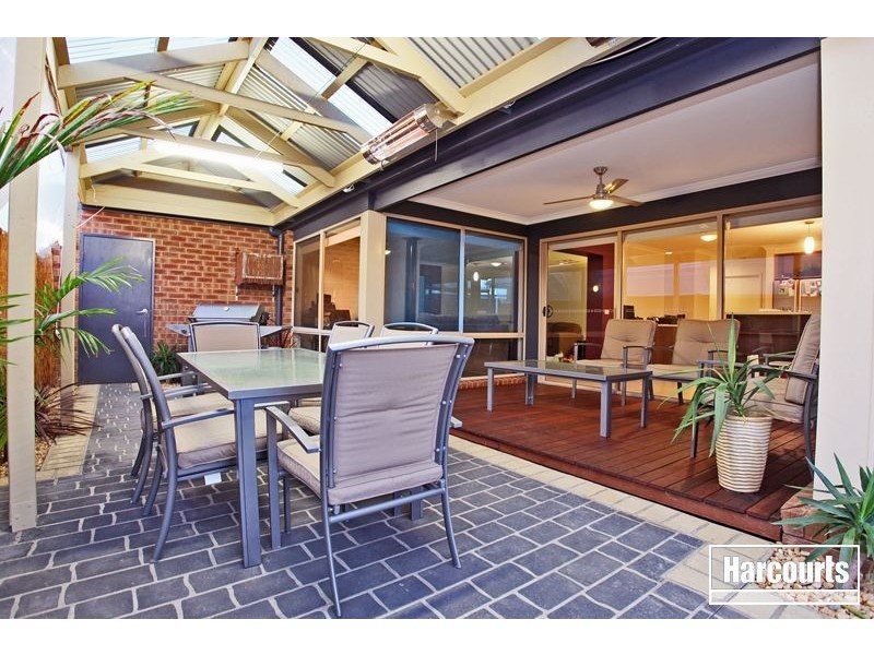 35 Gallery Way, Pakenham VIC 3810