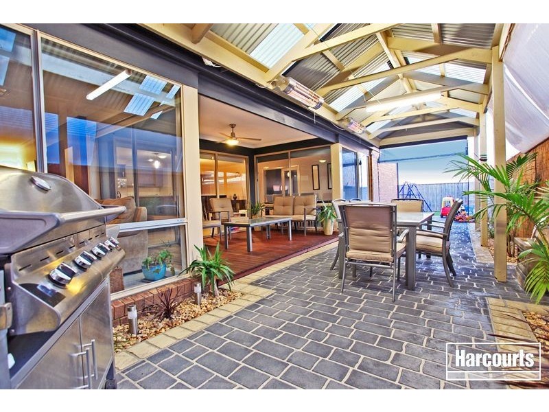 35 Gallery Way, Pakenham VIC 3810