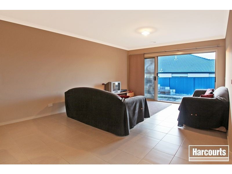 7 Lawrence Close, Pakenham VIC 3810