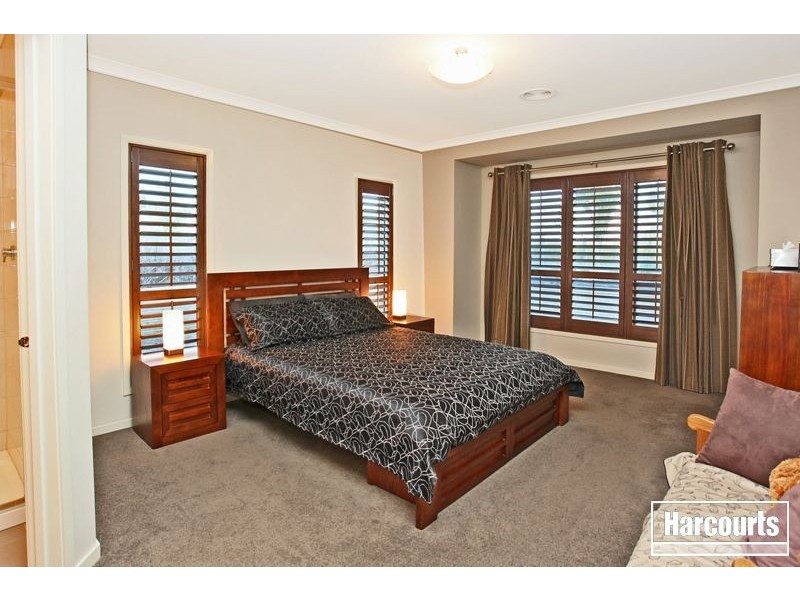 7 Lawrence Close, Pakenham VIC 3810