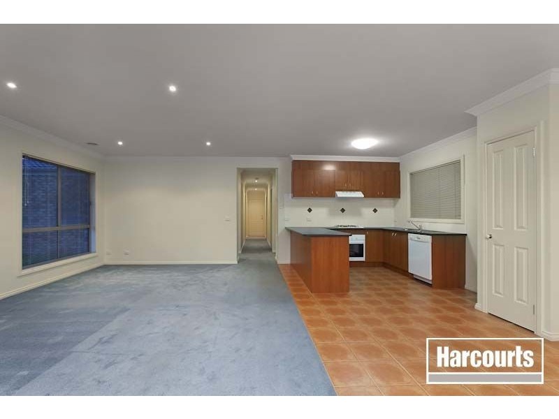 30 Ashwood Grove, Pakenham VIC 3810