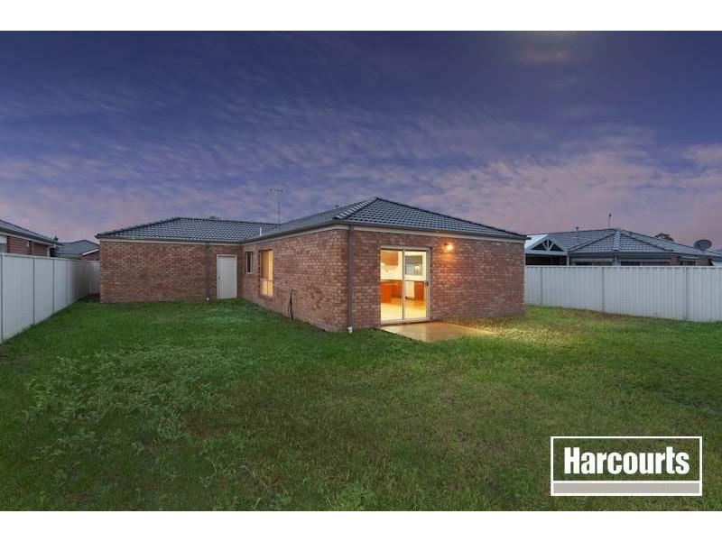 30 Ashwood Grove, Pakenham VIC 3810