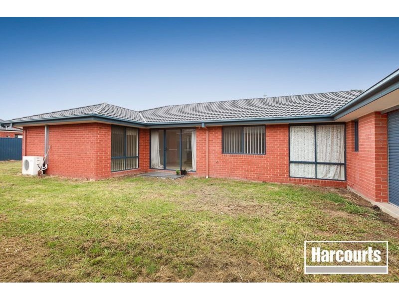 15 River Red Grove, Pakenham VIC 3810