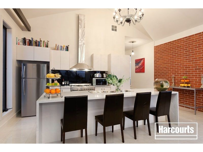 45 Highland Drive, Pakenham VIC 3810