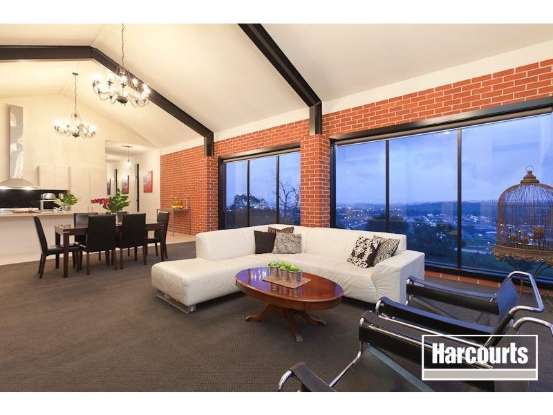 45 Highland Drive, Pakenham VIC 3810