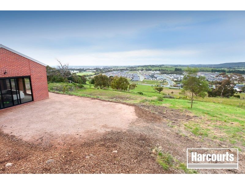 45 Highland Drive, Pakenham VIC 3810