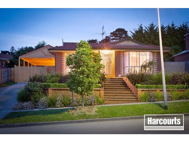 124 Eagle Drive, Pakenham VIC 3810