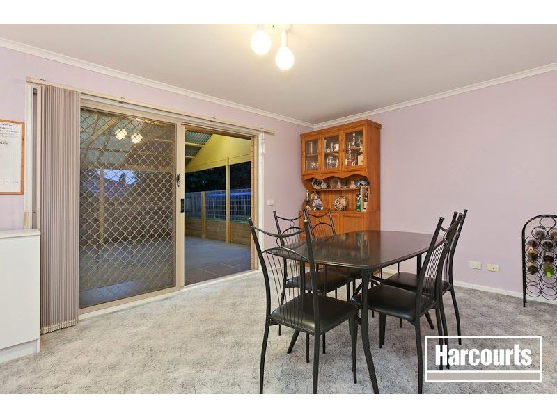 124 Eagle Drive, Pakenham VIC 3810