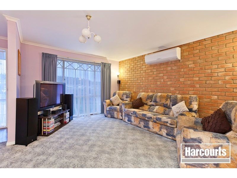 124 Eagle Drive, Pakenham VIC 3810