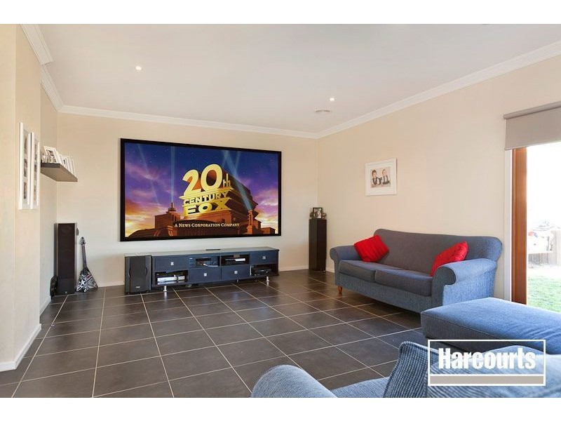 14 Booth Place, Pakenham VIC 3810