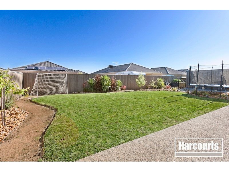 14 Booth Place, Pakenham VIC 3810