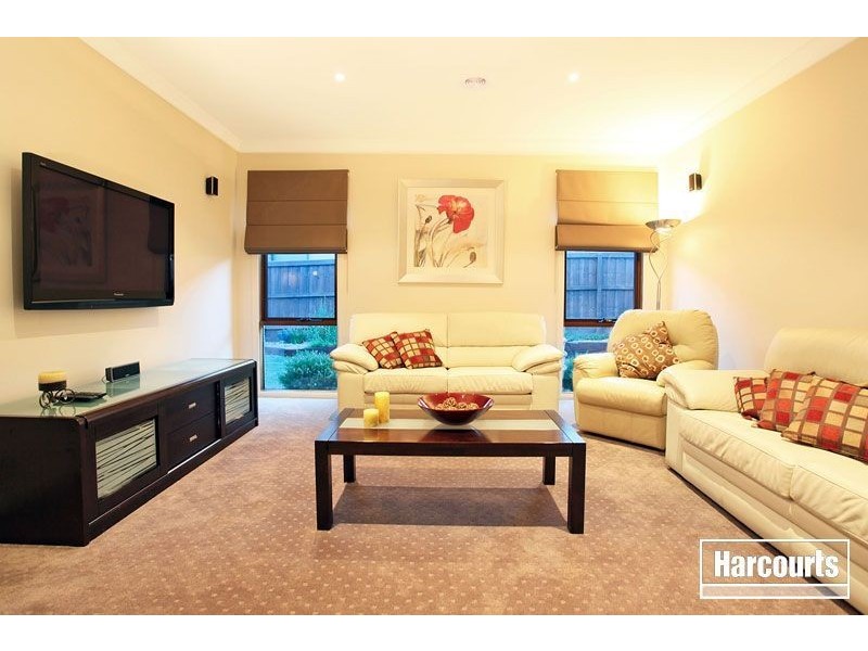 6 Casey Court, Pakenham VIC 3810