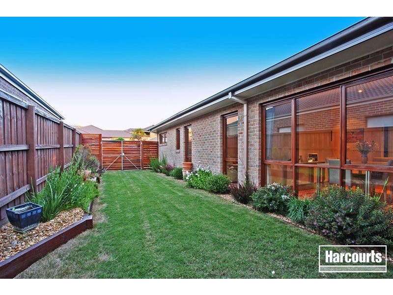 6 Casey Court, Pakenham VIC 3810