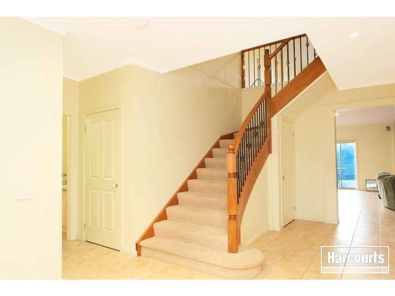 11 Eddie Barron Terrace, Pakenham VIC 3810