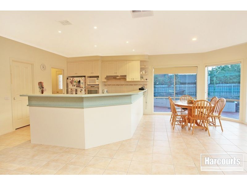 11 Eddie Barron Terrace, Pakenham VIC 3810