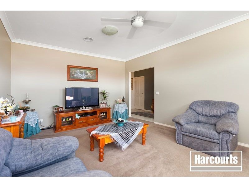 15 Banjo Paterson Drive, Pakenham VIC 3810