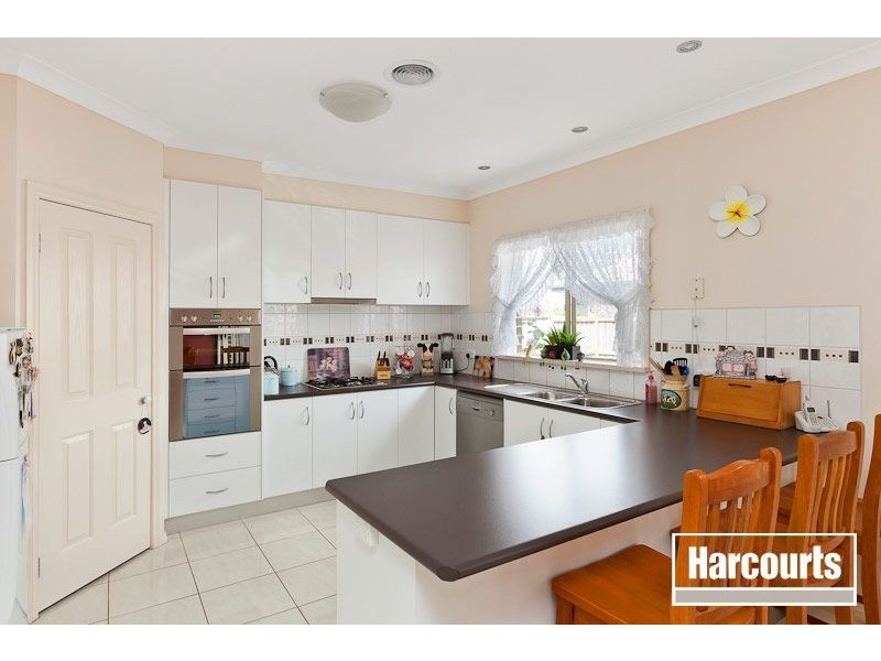 15 Banjo Paterson Drive, Pakenham VIC 3810