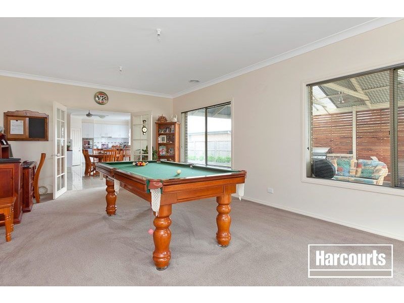15 Banjo Paterson Drive, Pakenham VIC 3810