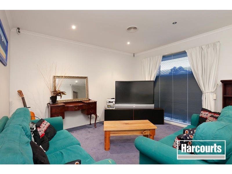 30 Hartland Circuit, Pakenham VIC 3810