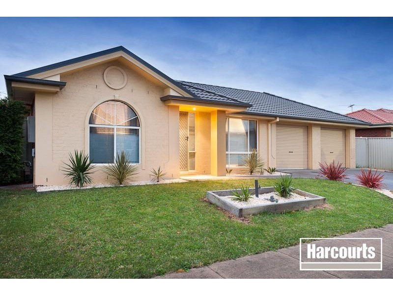30 Hartland Circuit, Pakenham VIC 3810