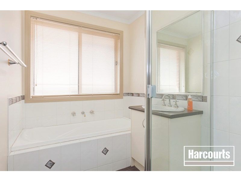 15 Shetland Court, Pakenham VIC 3810