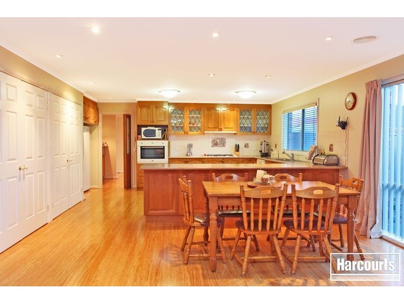 4 Federation Crt, Pakenham VIC 3810