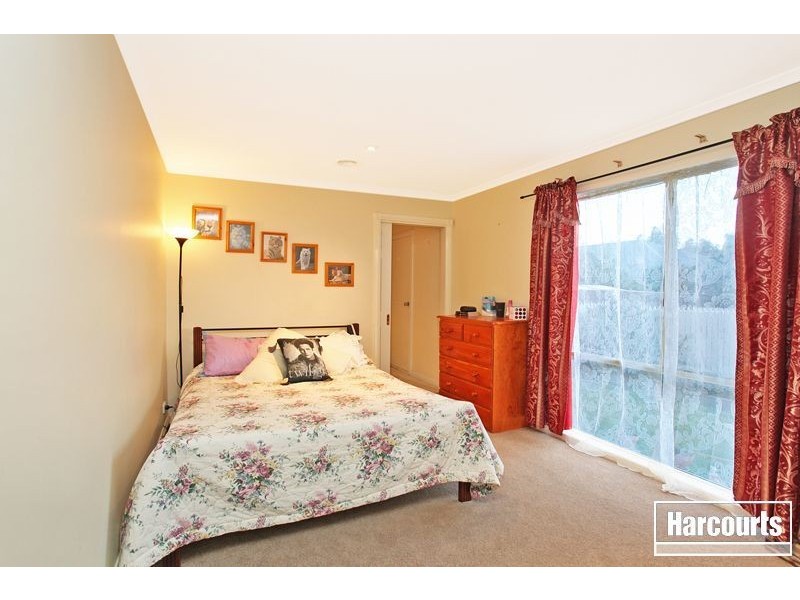 4 Federation Crt, Pakenham VIC 3810