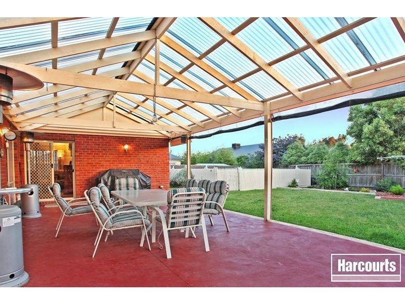 4 Federation Crt, Pakenham VIC 3810