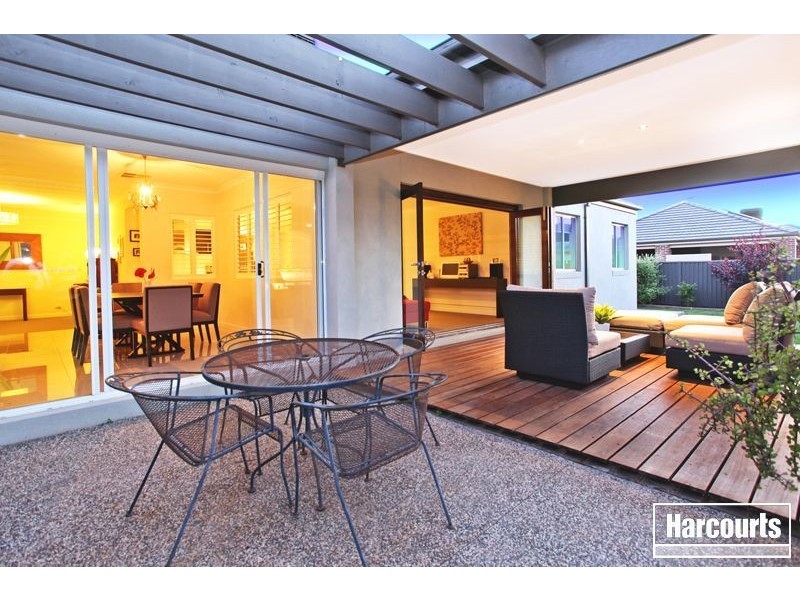 34 Botanic Drive, Pakenham VIC 3810