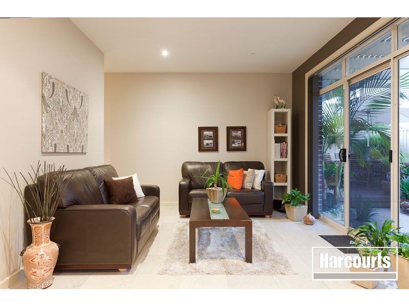 21 Flinders Chase, Pakenham VIC 3810