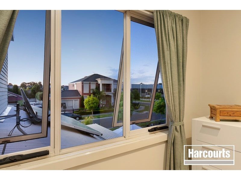 21 Flinders Chase, Pakenham VIC 3810