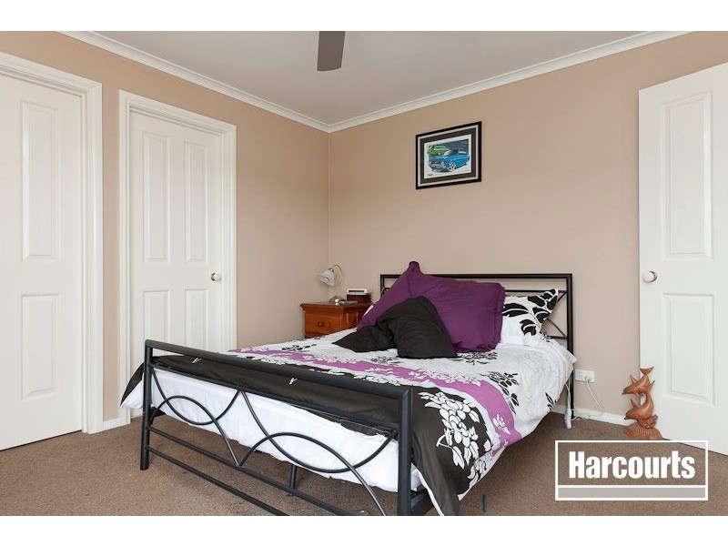 9 Wallangara Drive, Pakenham VIC 3810