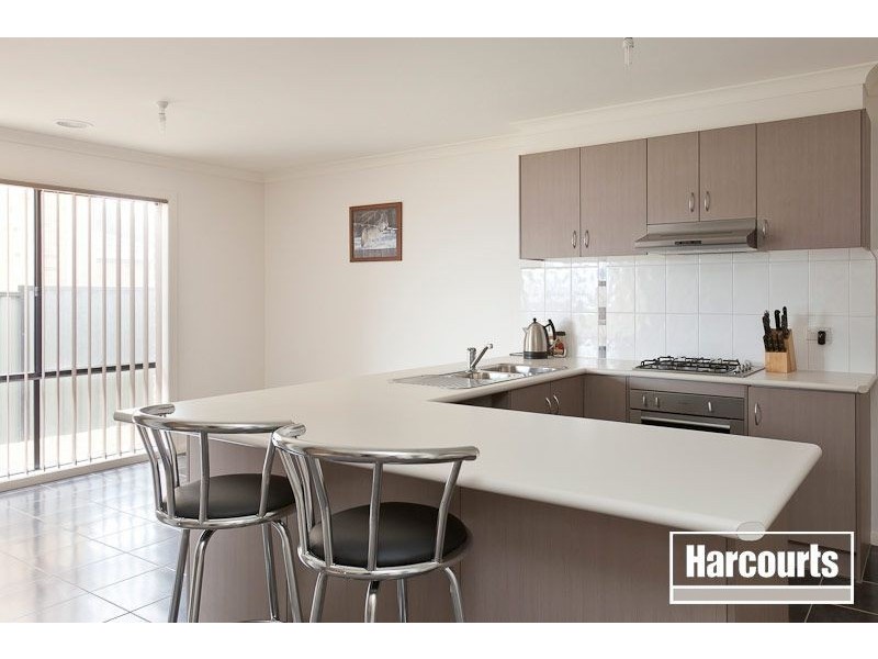 7 Lucerne Circuit, Pakenham VIC 3810