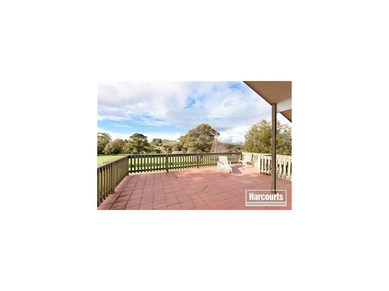 11 Leadbetter Road, Beaconsfield Upper VIC 3808