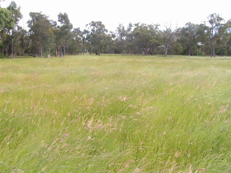 88 Bessie Creek Rd, Pakenham VIC 3810