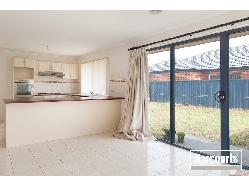 15 River Red Grove, Pakenham VIC 3810