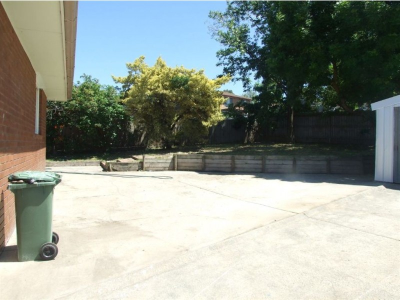 36 Princes Hwy, Pakenham VIC 3810