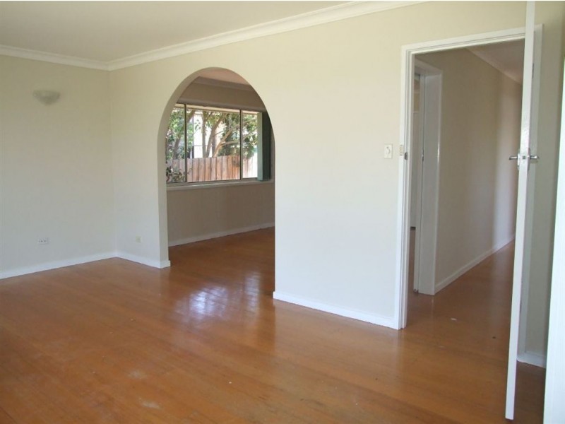 36 Princes Hwy, Pakenham VIC 3810